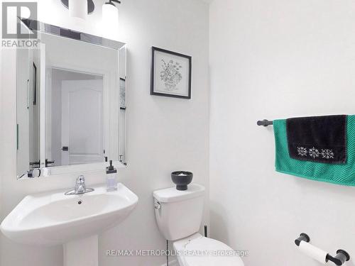 45 Pullman Road, Vaughan, ON - Indoor Photo Showing Bathroom