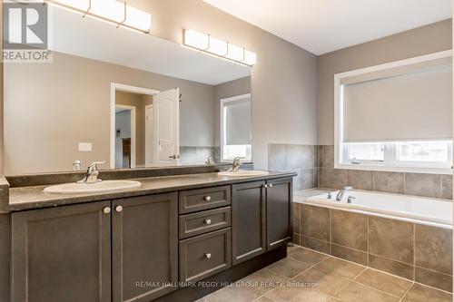 35 Royal Park Boulevard, Barrie, ON - Indoor Photo Showing Bathroom