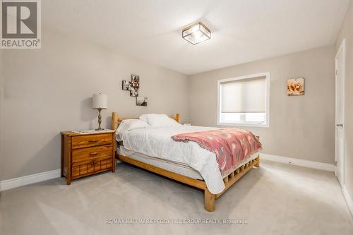 35 Royal Park Boulevard, Barrie, ON - Indoor Photo Showing Bedroom