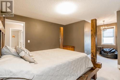 35 Royal Park Boulevard, Barrie, ON - Indoor Photo Showing Bedroom