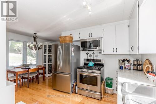 1125 Woodland Drive, Oro-Medonte, ON - Indoor Photo Showing Kitchen With Stainless Steel Kitchen
