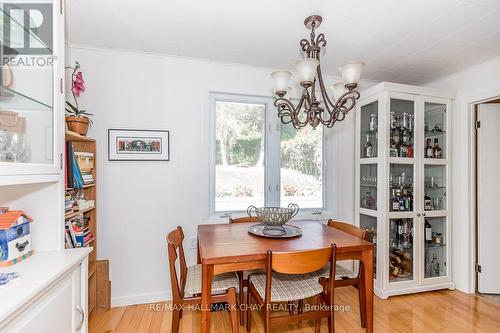 1125 Woodland Drive, Oro-Medonte, ON - Indoor Photo Showing Dining Room