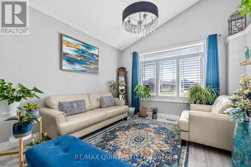 59 Hampton Ridge Drive, Belleville, ON - Indoor Photo Showing Living Room