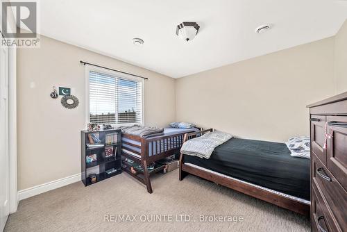 59 Hampton Ridge Drive, Belleville, ON - Indoor Photo Showing Bedroom