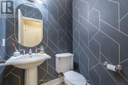 1206 Mount Vernon Street, Mississauga, ON -  Photo Showing Bathroom