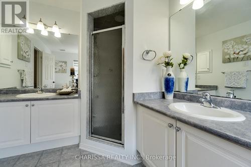 110 Gollins Drive, Milton, ON - Indoor Photo Showing Bathroom