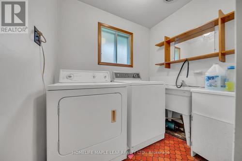 8966 Sixth Line, Halton Hills, ON - Indoor Photo Showing Laundry Room