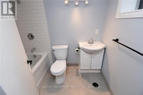 Lower - 78 Montrose Avenue, Hamilton, ON - Indoor Photo Showing Bathroom