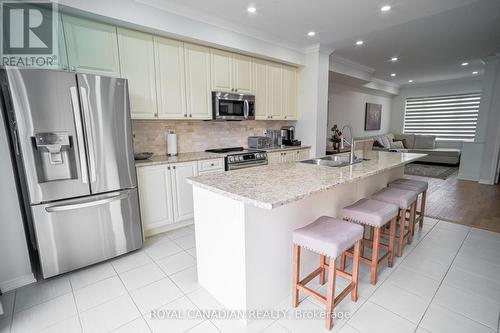 67 Holder Drive, Brantford, ON - Indoor Photo Showing Kitchen With Stainless Steel Kitchen With Upgraded Kitchen
