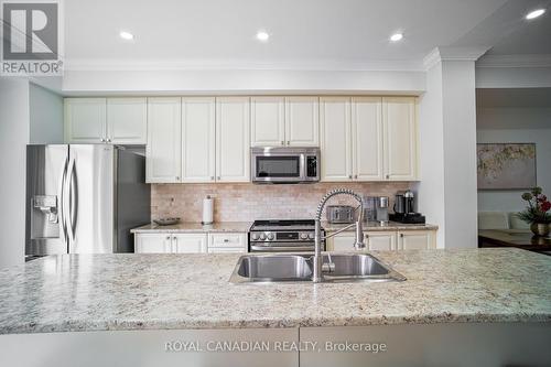 67 Holder Drive, Brantford, ON - Indoor Photo Showing Kitchen With Stainless Steel Kitchen With Double Sink With Upgraded Kitchen