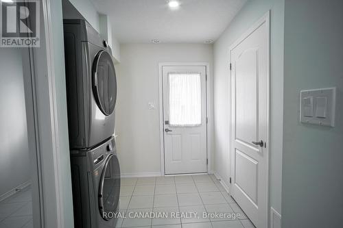 67 Holder Drive, Brantford, ON - Indoor Photo Showing Laundry Room