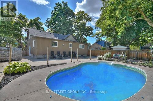 2943 St Paul Avenue, Niagara Falls, ON - Outdoor With In Ground Pool With Backyard