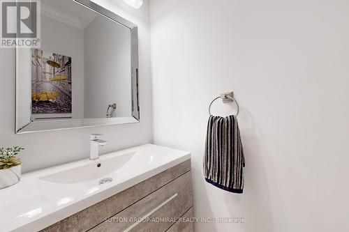 260 Flamingo Road, Vaughan, ON - Indoor Photo Showing Bathroom