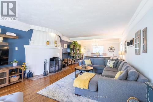 46 Mountain Brow Boulevard, Hamilton, ON - Indoor Photo Showing Living Room