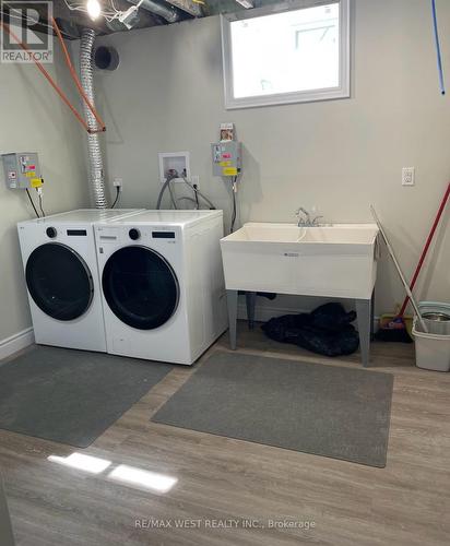 Upper - 293 Main Street N, Brampton, ON - Indoor Photo Showing Laundry Room