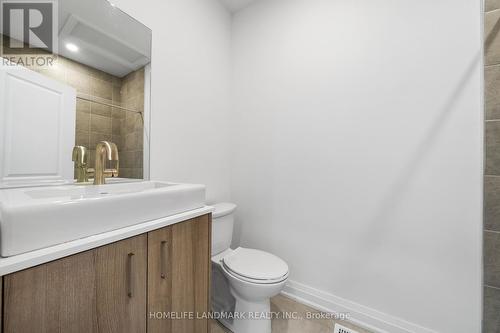 12 Persica Street, Richmond Hill, ON - Indoor Photo Showing Bathroom