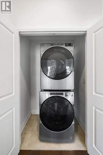 12 Persica Street, Richmond Hill, ON - Indoor Photo Showing Laundry Room