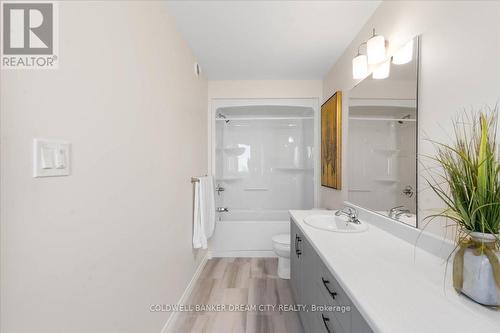 19 Nipigon Street, Belleville, ON - Indoor Photo Showing Bathroom