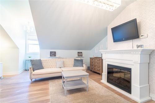 46 Mountain Brow Boulevard, Hamilton, ON - Indoor Photo Showing Living Room With Fireplace