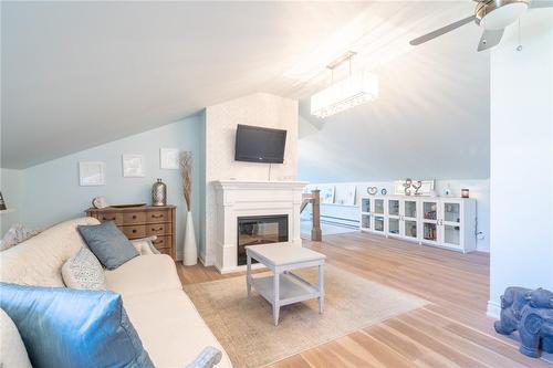 46 Mountain Brow Boulevard, Hamilton, ON - Indoor With Fireplace