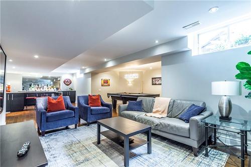 4269 Sarazen Drive, Burlington, ON - Indoor Photo Showing Living Room