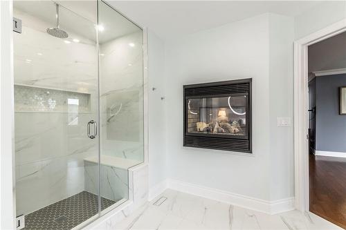 4269 Sarazen Drive, Burlington, ON - Indoor Photo Showing Bathroom