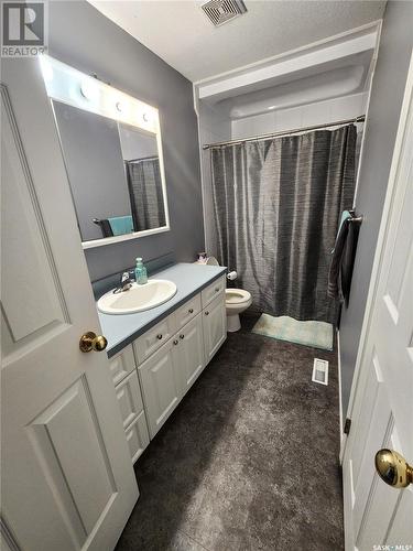 511 Main Street, Lampman, SK - Indoor Photo Showing Bathroom