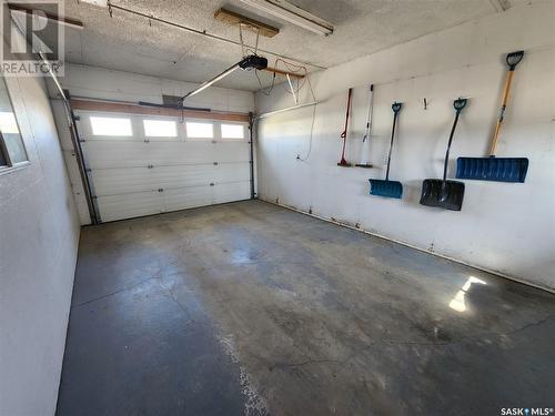 511 Main Street, Lampman, SK - Indoor Photo Showing Garage