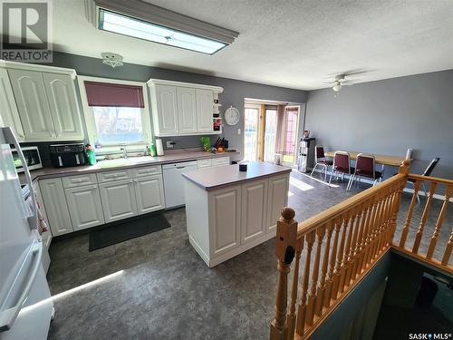 511 Main Street, Lampman, SK - Indoor Photo Showing Kitchen