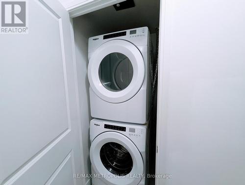 3403 - 8 Nahani Way, Mississauga, ON - Indoor Photo Showing Laundry Room