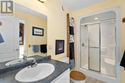 54 Cedar Drive, Hastings Highlands, ON - Indoor Photo Showing Bathroom