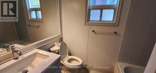 Main - 157 Booth Avenue, Toronto, ON - Indoor Photo Showing Bathroom
