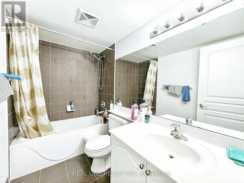 1202 - 509 Beecroft Road, Toronto, ON - Indoor Photo Showing Bathroom