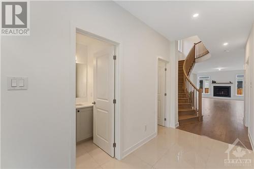 Foyer with Walk in closet - 723 Odyssey Way, Ottawa, ON - Indoor Photo Showing Other Room