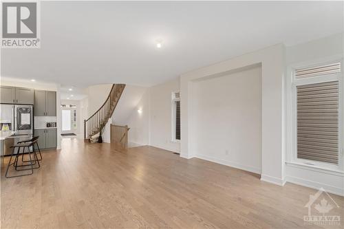 Spacious main floor wit upgraded  hardwood - 723 Odyssey Way, Ottawa, ON - Indoor Photo Showing Living Room
