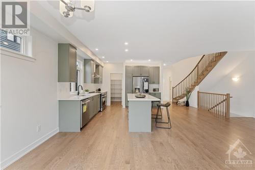 Dining area with hardwood flooring - 723 Odyssey Way, Ottawa, ON - Indoor Photo Showing Kitchen