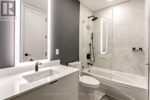 Lph 03 - 112 King Street E, Hamilton, ON - Indoor Photo Showing Bathroom