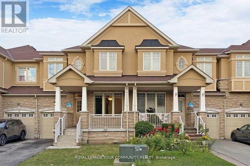 34 Thistle Avenue, Richmond Hill, ON - Outdoor With Facade