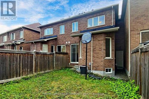 34 Thistle Avenue, Richmond Hill, ON - Outdoor With Exterior