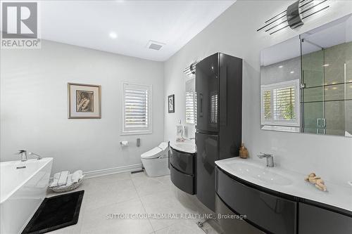 56 Adirondack Drive, Vaughan, ON - Indoor Photo Showing Bathroom