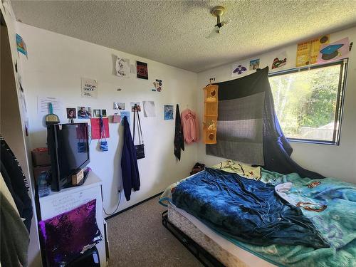 7785 Numas Pl, Port Hardy, BC - Indoor Photo Showing Bedroom