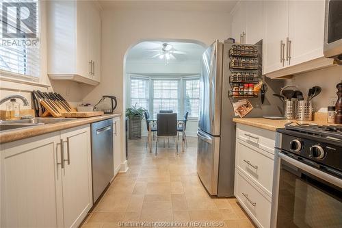 86 Phyllis Avenue, Chatham, ON - Indoor Photo Showing Kitchen With Double Sink