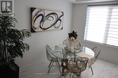 18 Carole Bell Way, Markham, ON - Indoor Photo Showing Dining Room
