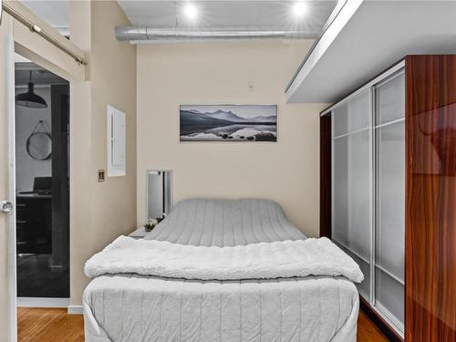 427-1029 View St, Victoria, BC - Indoor Photo Showing Bedroom