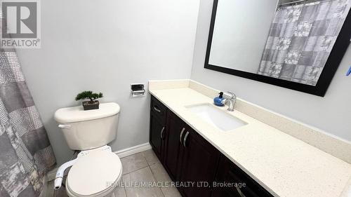 524 - 4060 Lawrence Avenue E, Toronto, ON - Indoor Photo Showing Bathroom