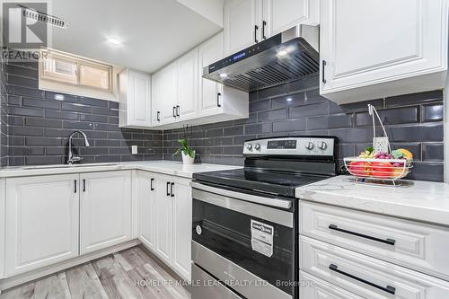 17 Matagami Street, Brampton, ON - Indoor Photo Showing Kitchen With Upgraded Kitchen