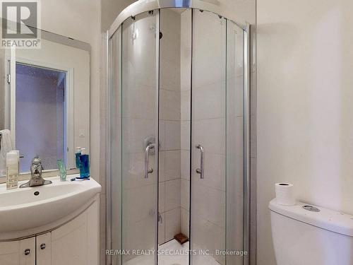 9 - 365 Murray Ross Parkway, Toronto, ON - Indoor Photo Showing Bathroom
