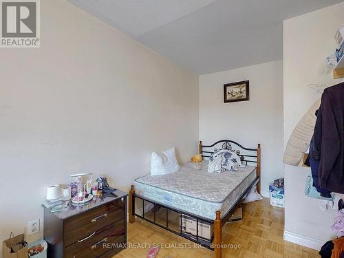9 - 365 Murray Ross Parkway, Toronto, ON - Indoor Photo Showing Bedroom