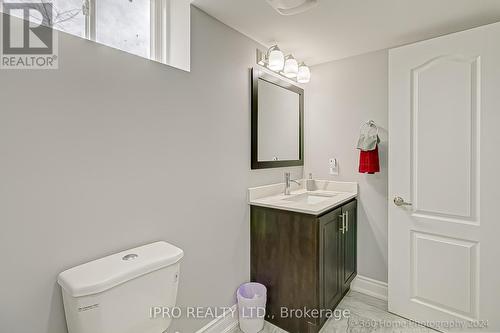 225 Camellia Crescent, Oakville, ON - Indoor Photo Showing Bathroom