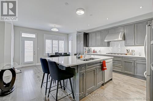 225 Camellia Crescent, Oakville, ON - Indoor Photo Showing Kitchen With Double Sink